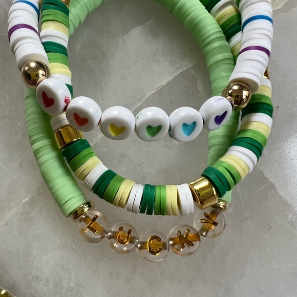 🍀 Set of 3 St. Patrick’s Day stretchy bracelets - Picture 5 of 5